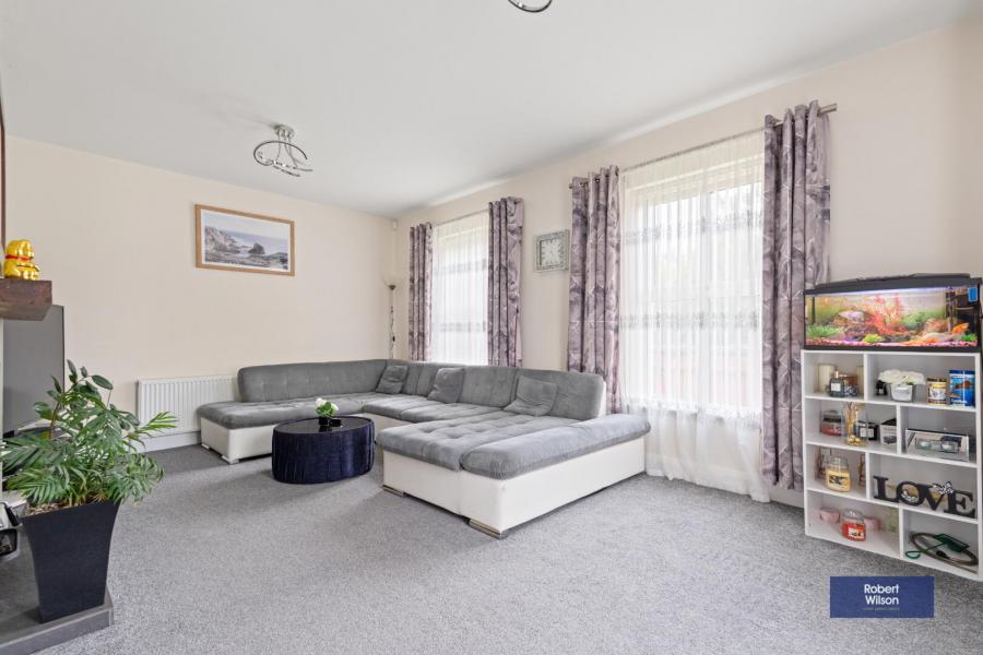 1 Ashwood Court