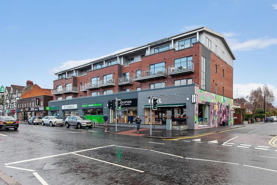 Apt 13, Lesley Plaza, Lisburn Road