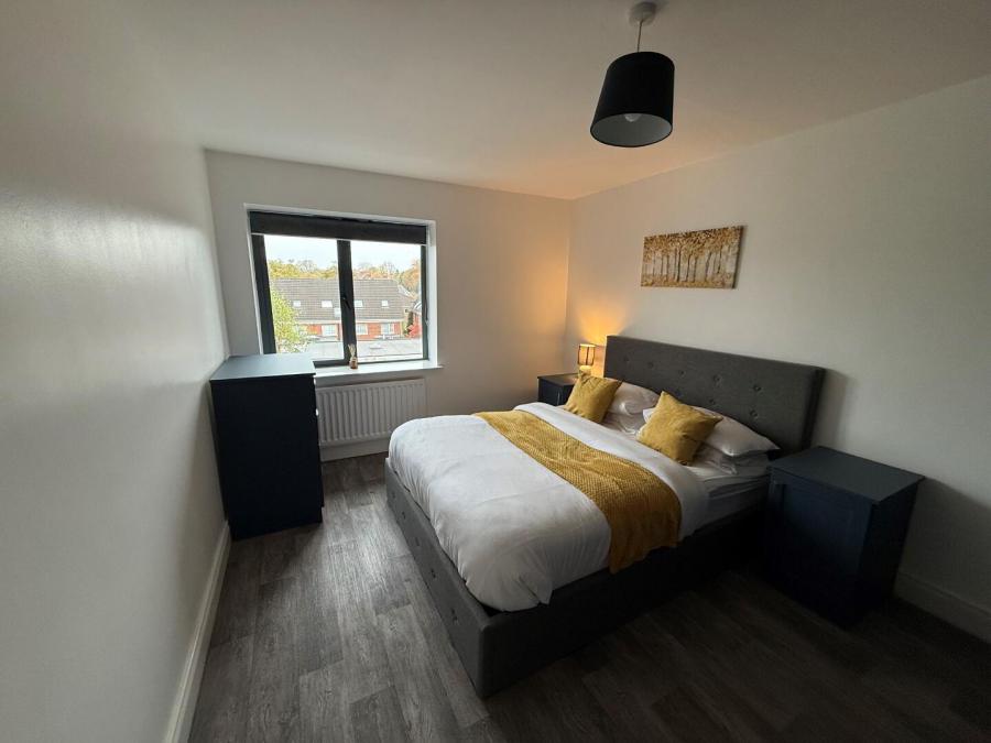 Apt 13, Lesley Plaza, Lisburn Road
