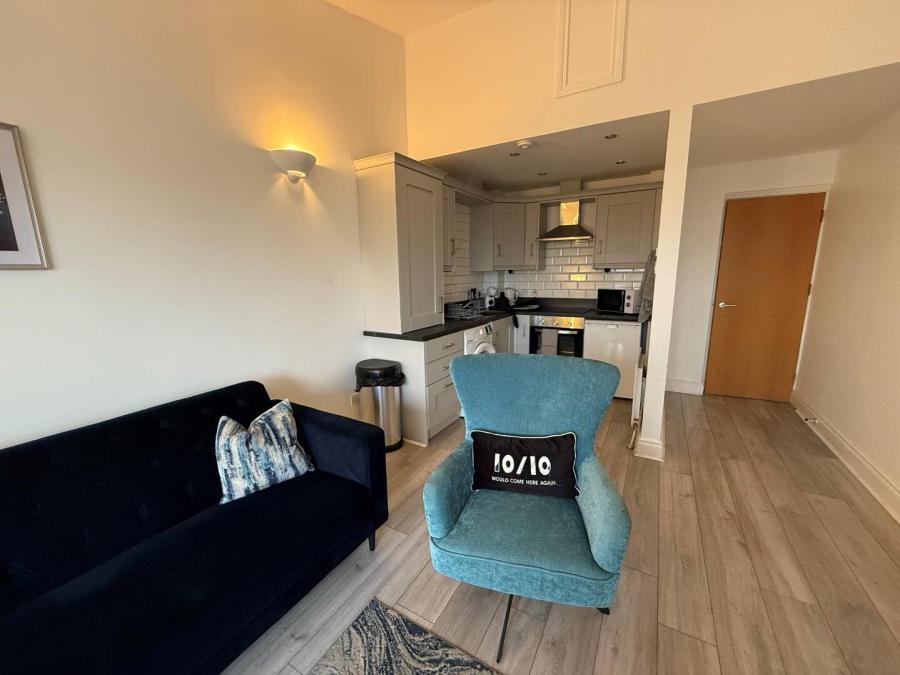 Apt 13, Lesley Plaza, Lisburn Road
