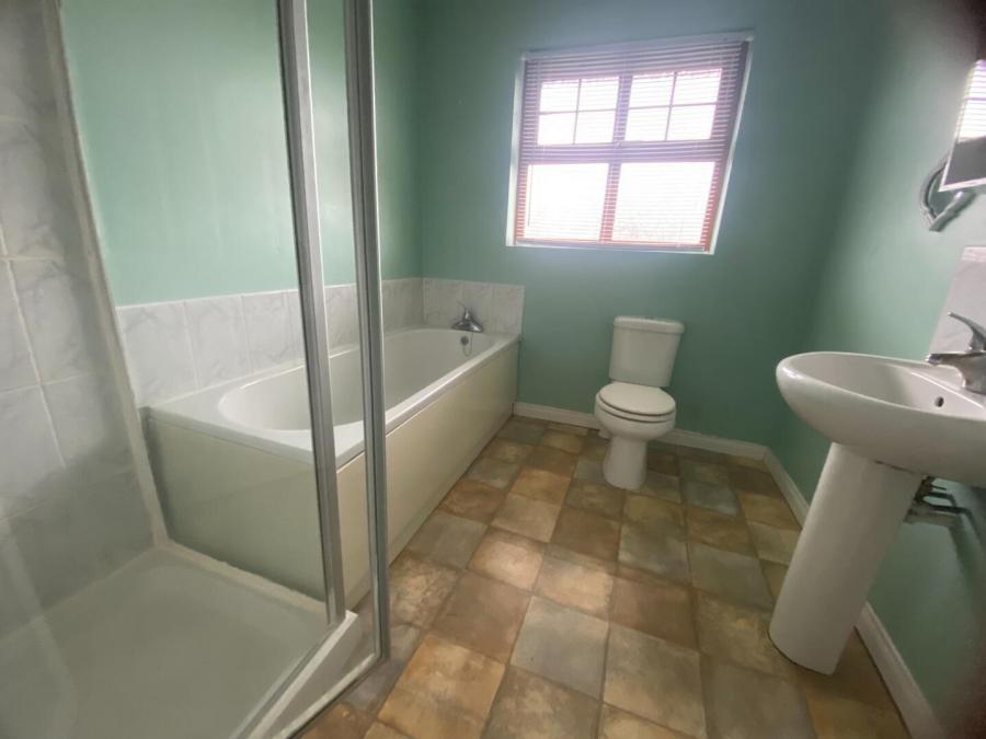 18 Carrigart Crescent