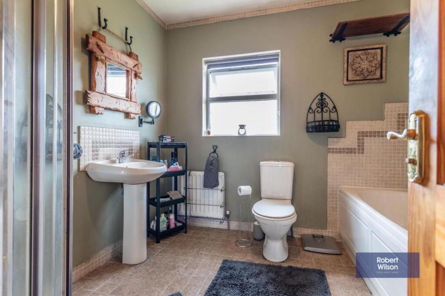 105 Monree Hill