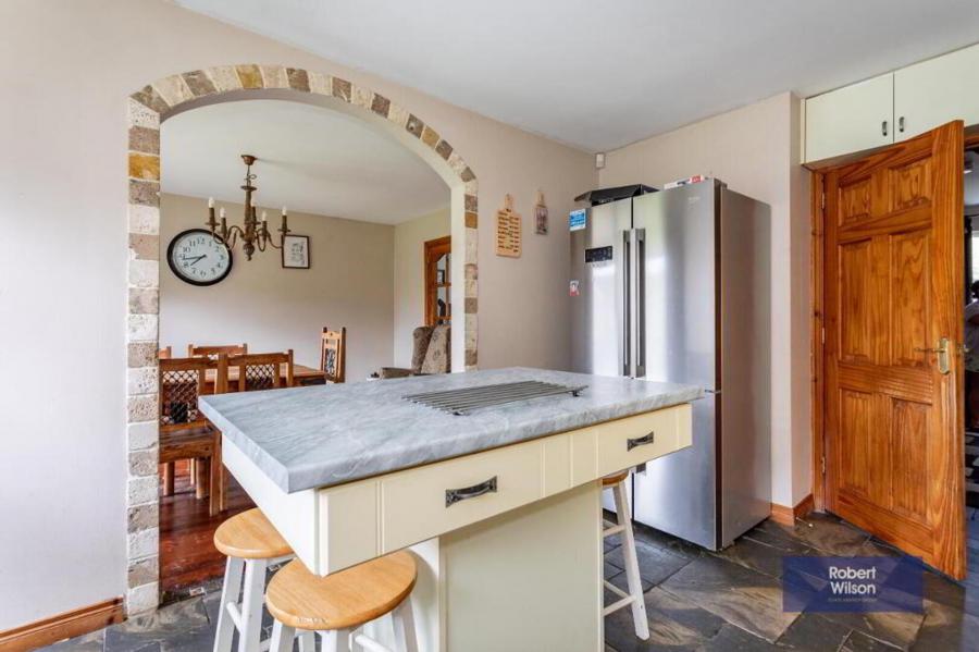 105 Monree Hill