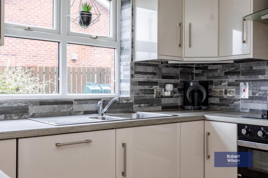 67 Larkfield Meadows