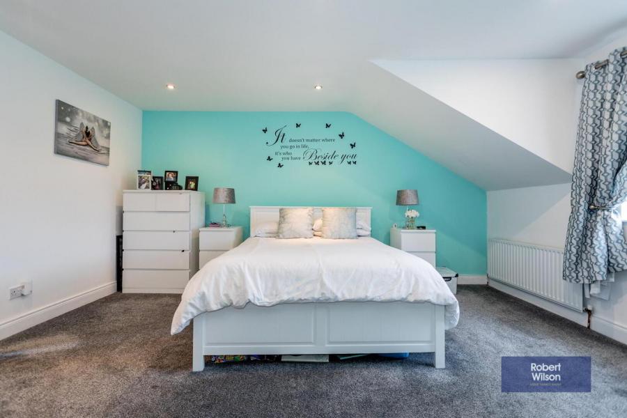 67 Larkfield Meadows