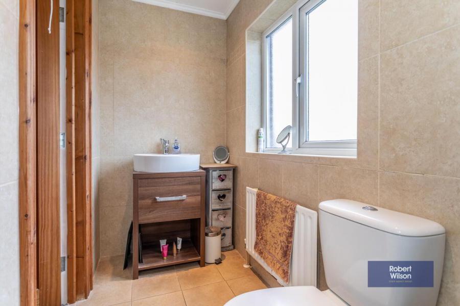 67 Larkfield Meadows