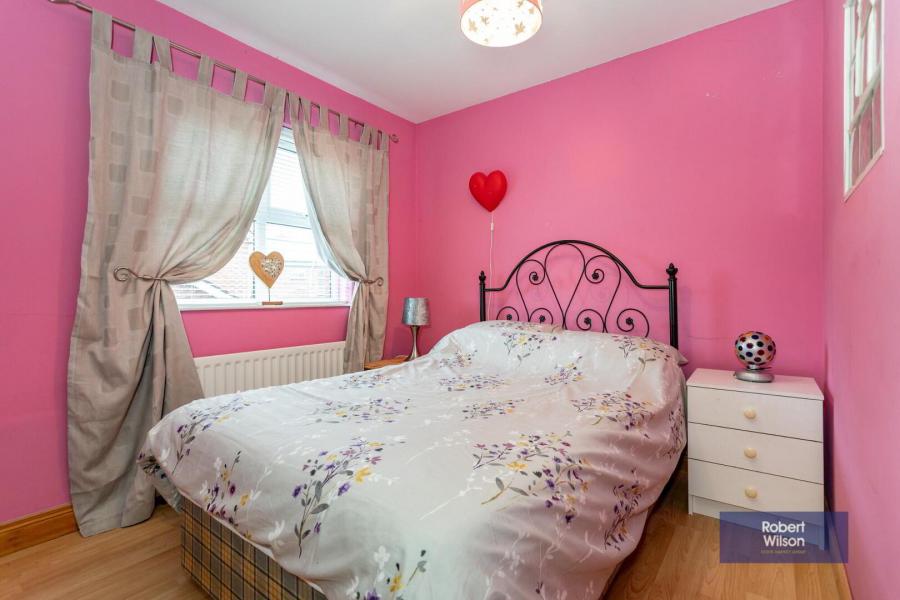 67 Larkfield Meadows