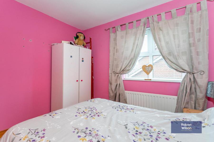 67 Larkfield Meadows