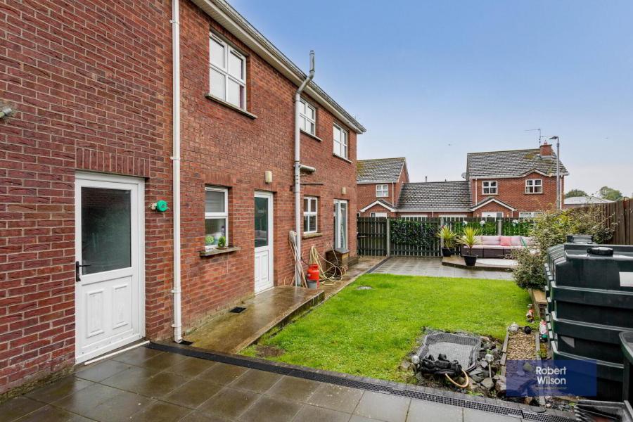 67 Larkfield Meadows