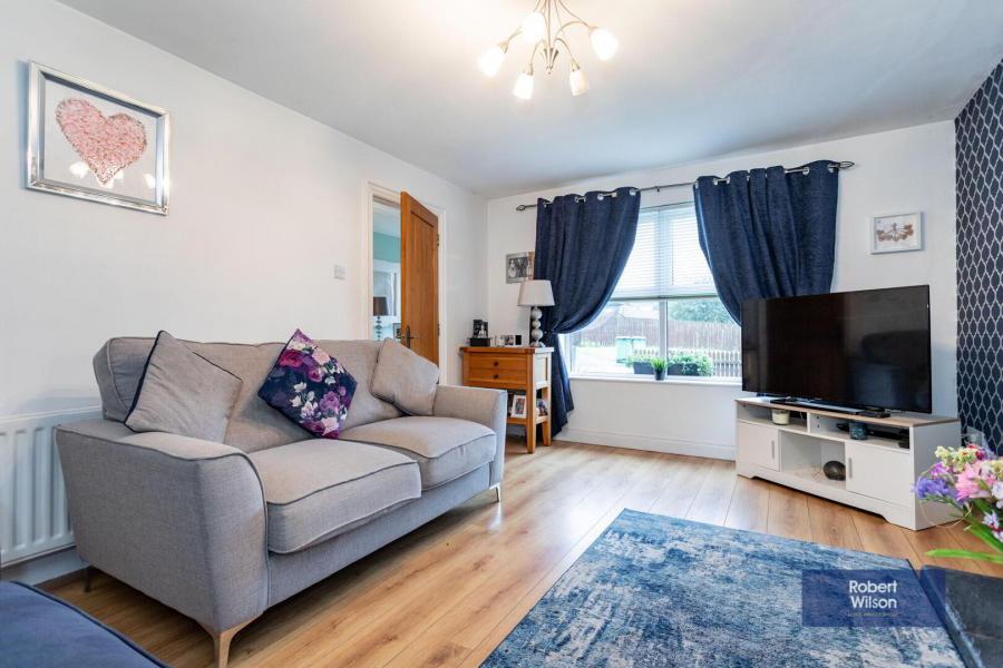 67 Larkfield Meadows