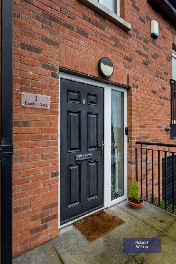 1 Damhill Gate