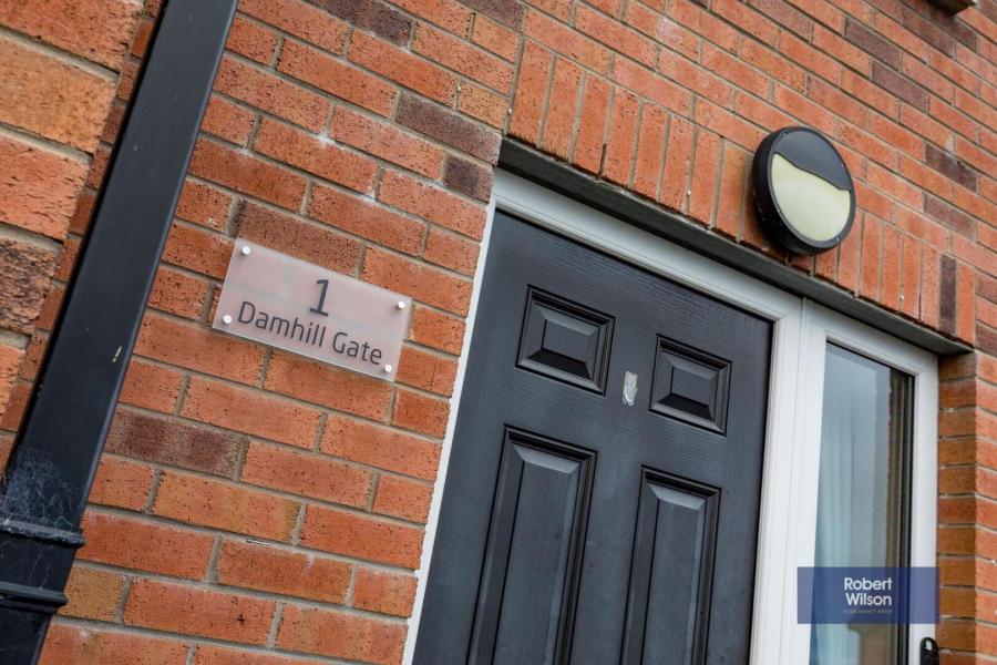 1 Damhill Gate