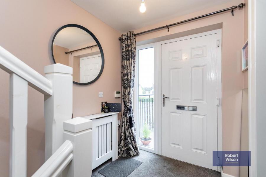 1 Damhill Gate