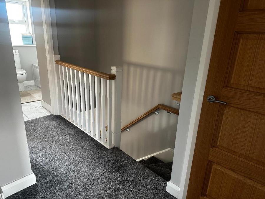 14 Weavers Court