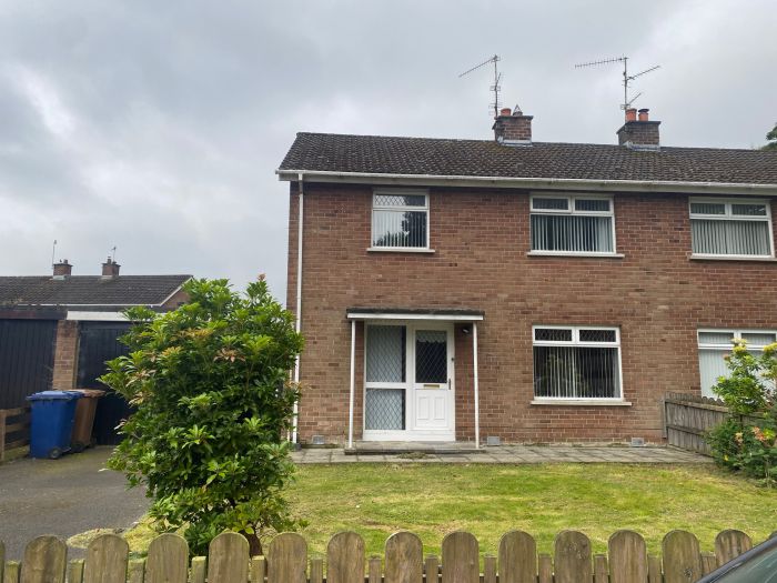 61 Demesne Avenue, lurgan, BT66 7BN