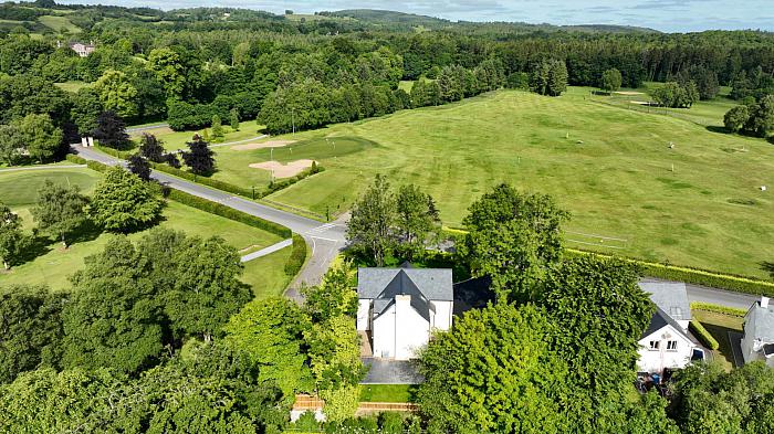 1 Dovecote Way 1 Dovecote Way