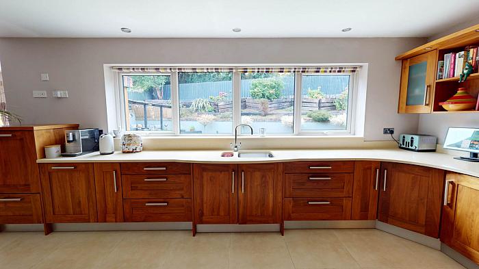 7 Sandy Lane