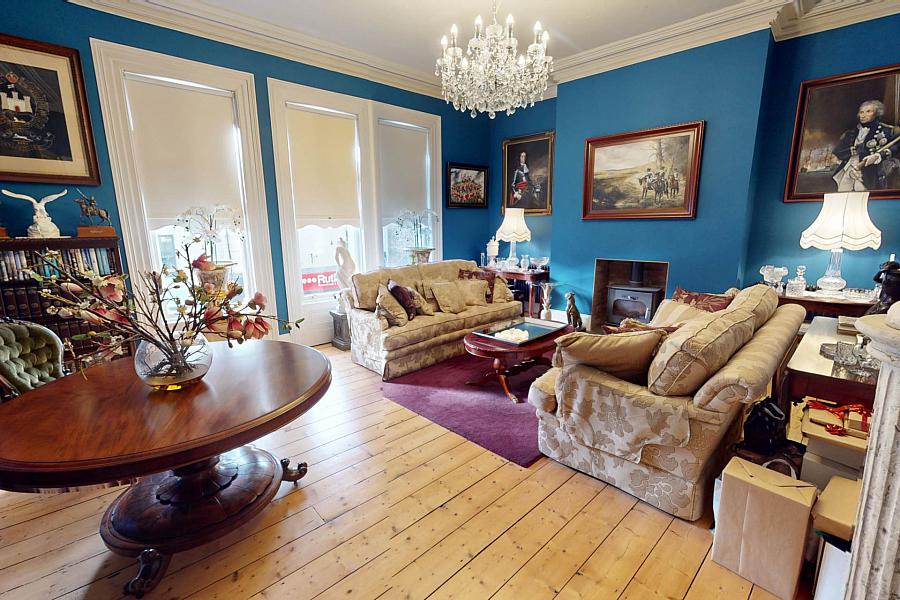 21 Darling St