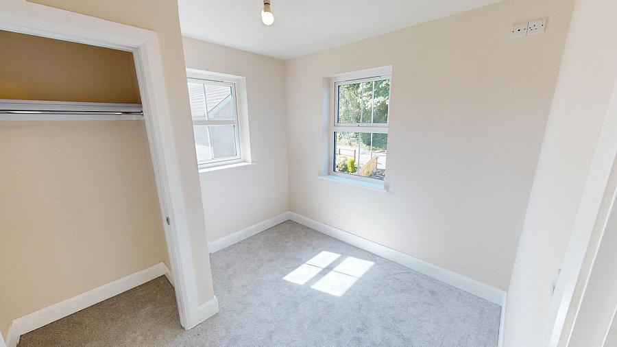 18a St Dympnas Road