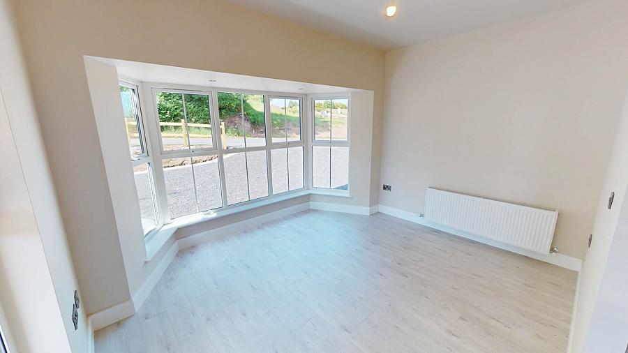 18a St Dympnas Road