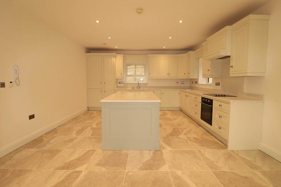 Apartment 4, Station House Tempo Road