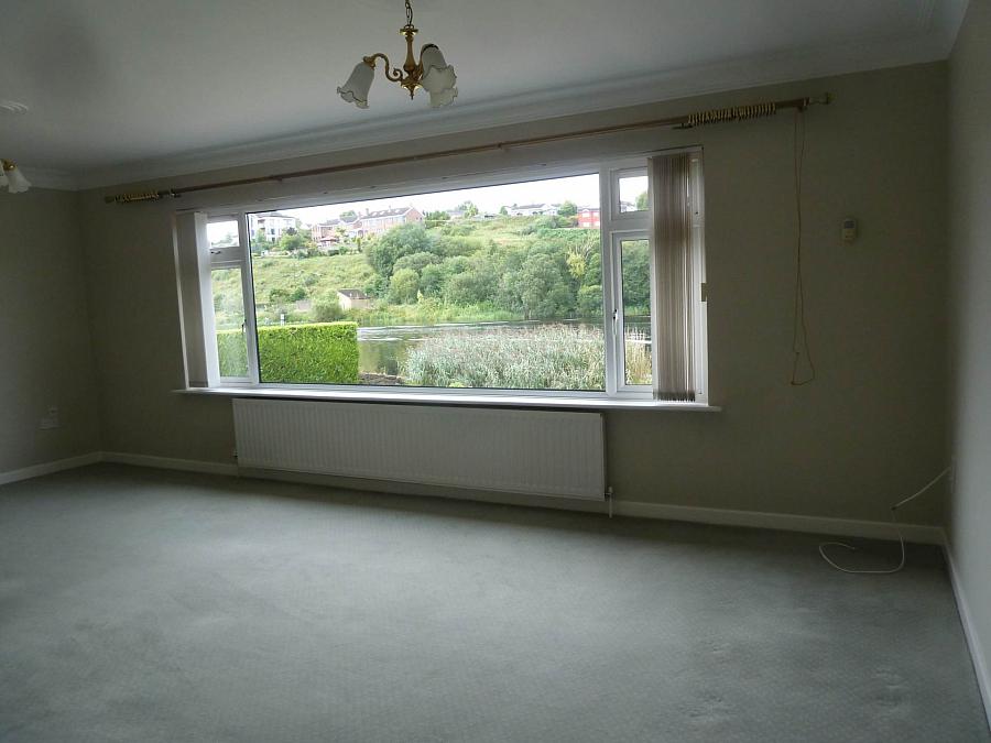 6 Lakeview Park