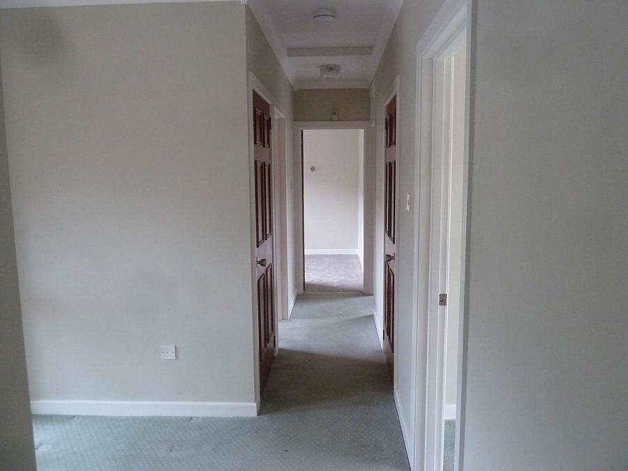 6 Lakeview Park