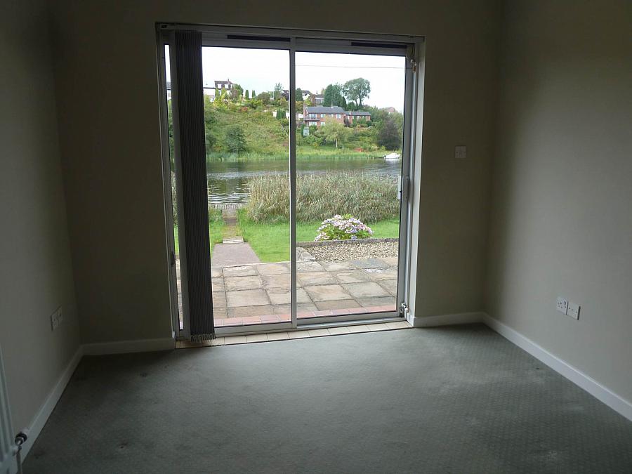 6 Lakeview Park