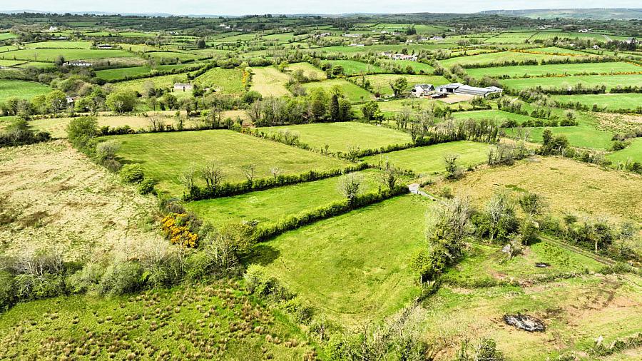 Land At Stralongford Road