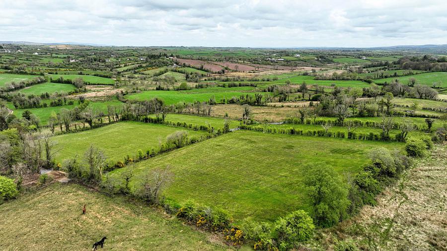 Land At Stralongford Road