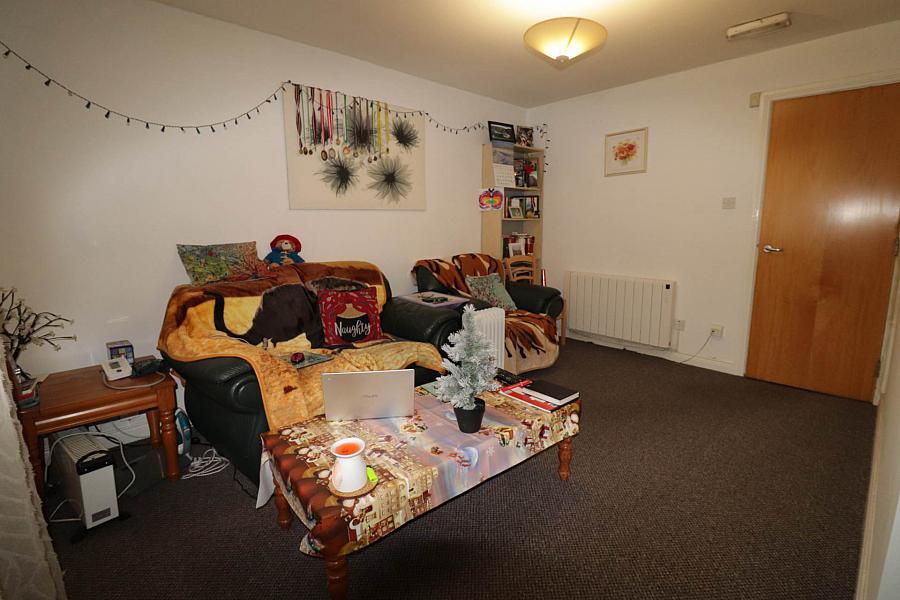 Apartment 2 Main Street