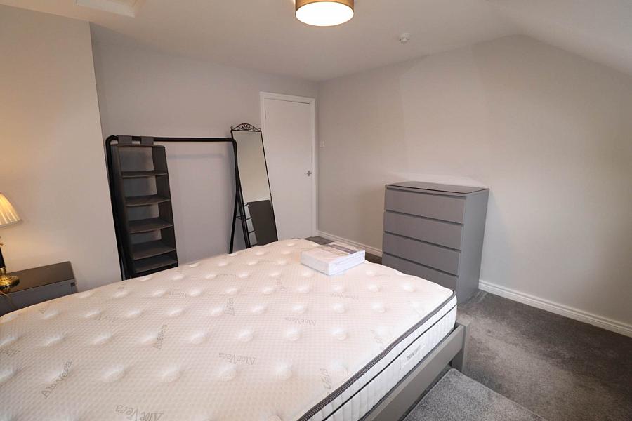 13 Darling St
