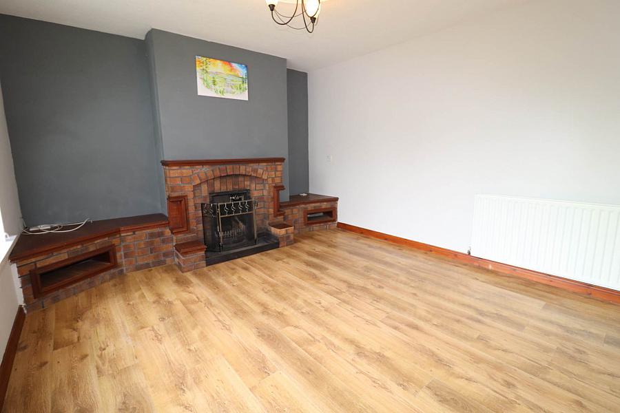 28 Baragh Gardens