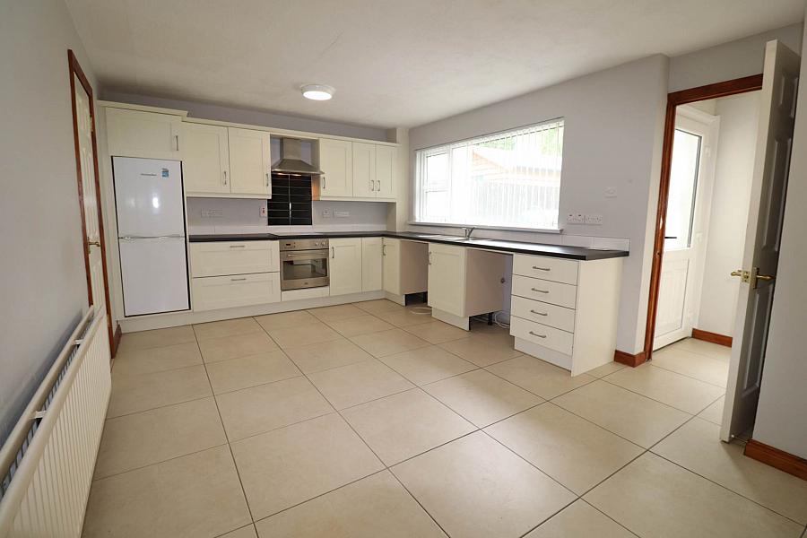28 Baragh Gardens