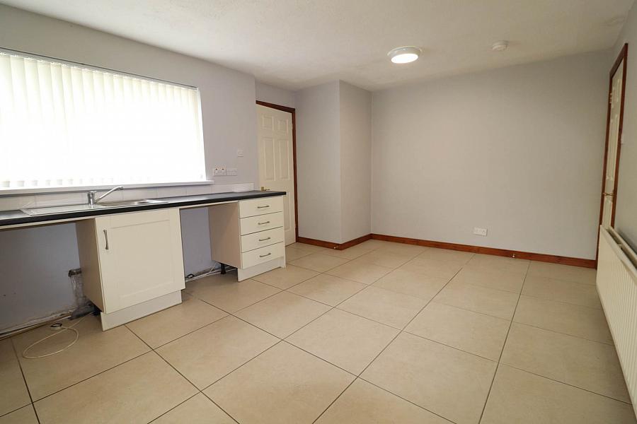 28 Baragh Gardens