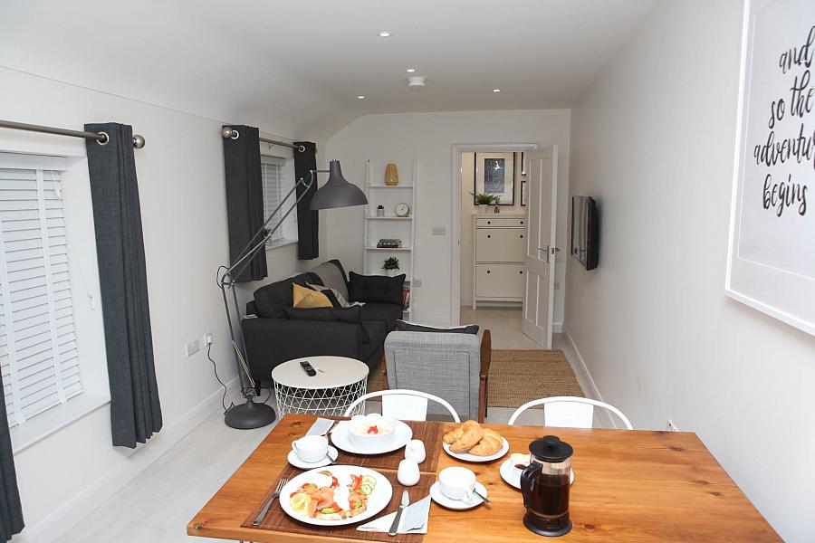 Apartment 1 East Bridge St
