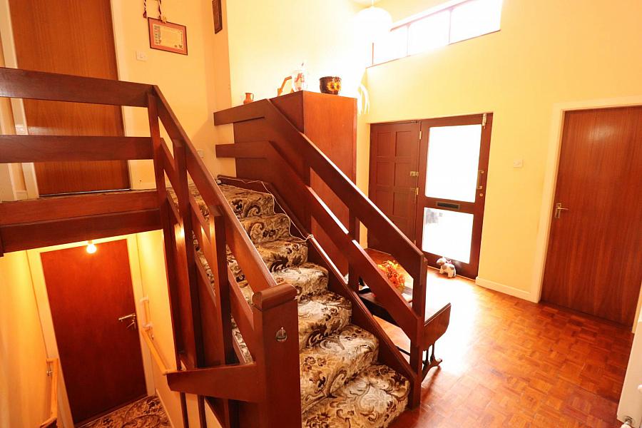 7 Menapian Way