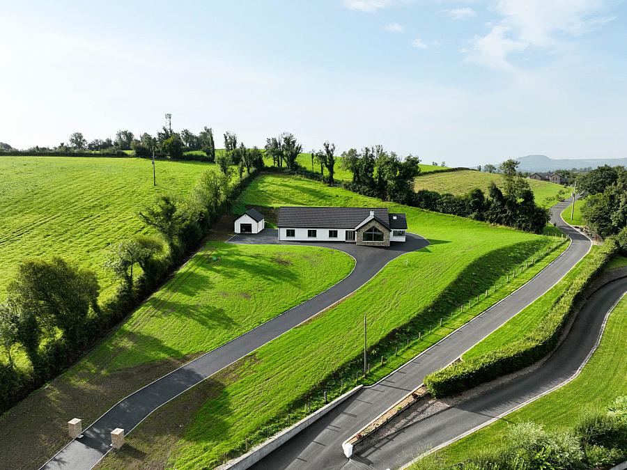 Oakfield Lodge Oakfield Road, Oakfield, Enniskillen, BT92 2GJ