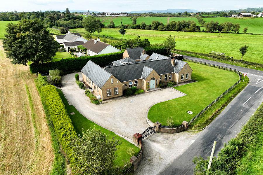 1 Trasna Road, Maguiresbridge, Enniskillen, BT94 4QE
