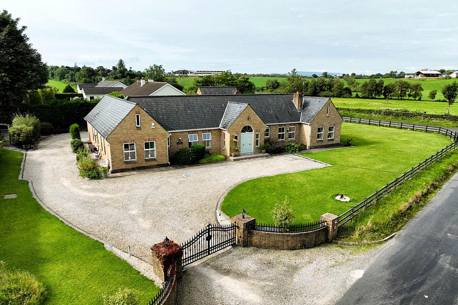 1 Trasna Road