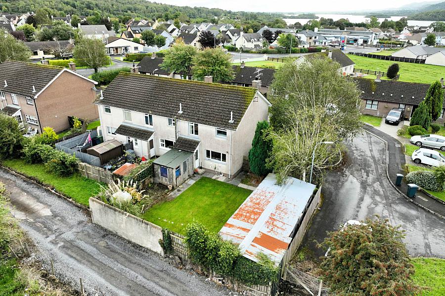 9 Holywell Park