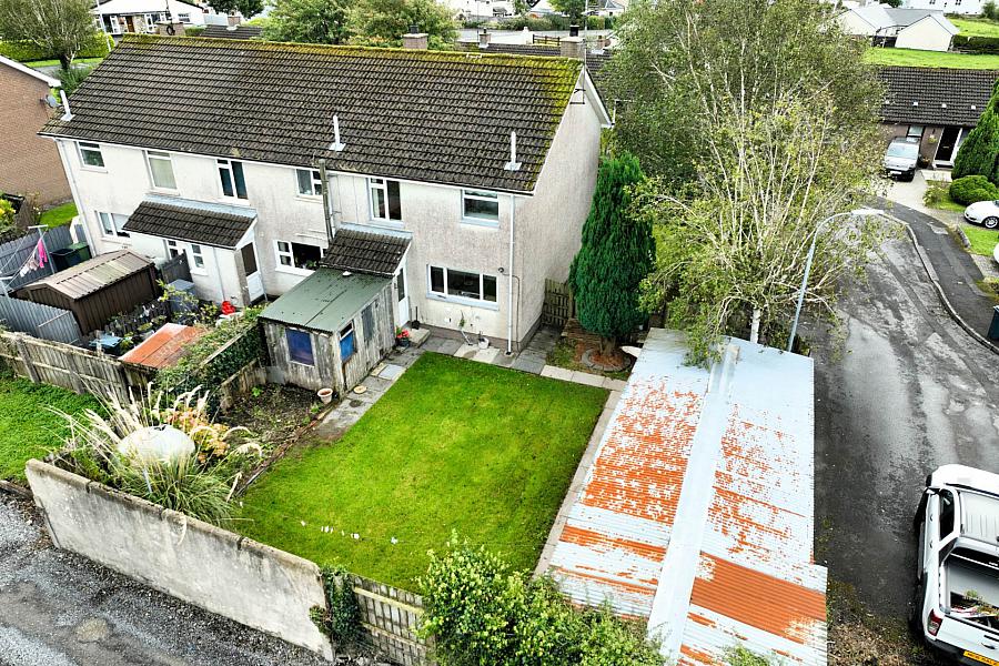 9 Holywell Park