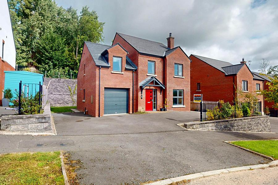 5 Drumgarrow Avenue 5 Drumgarrow Avenue