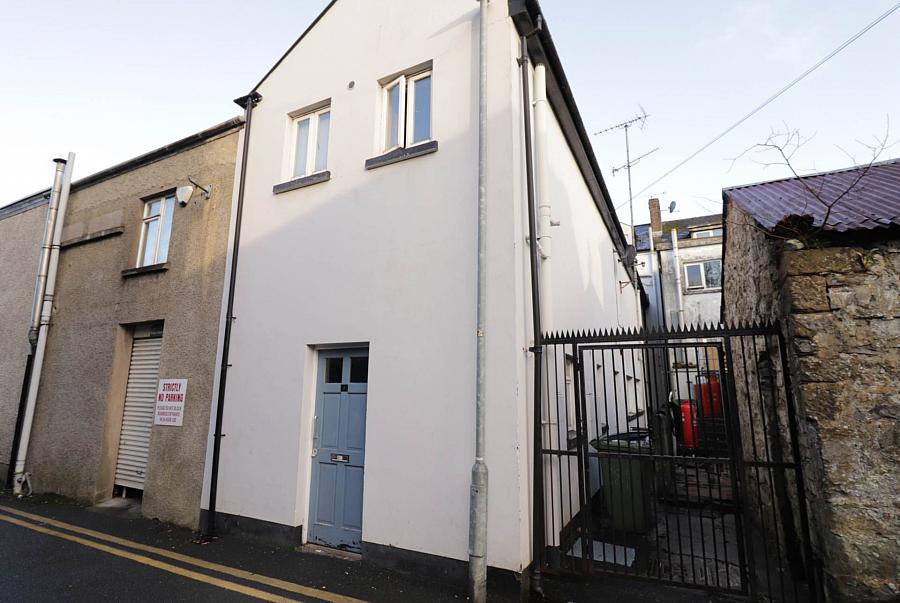 Apartment 3 Main Street