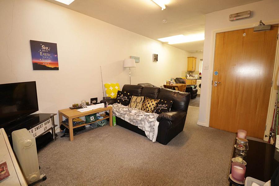 Apartment 3 Main Street