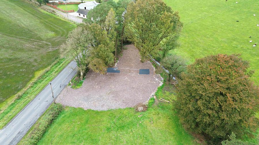 Circa 1 Acre Field Gardiners Cross