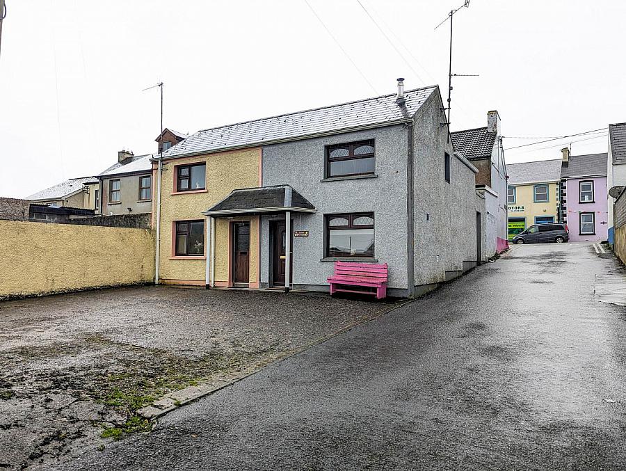 2 Kierans Lane