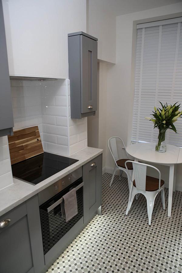 Apartment 2 - 11 East Bridge St