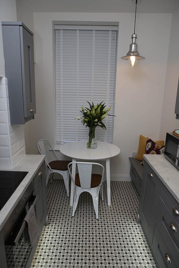 Apartment 2 - 11 East Bridge St