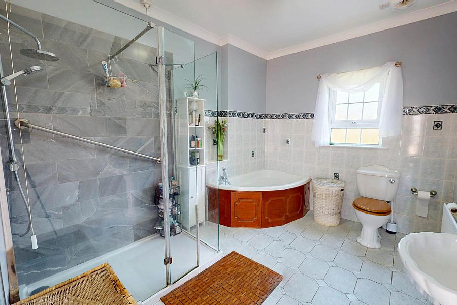 Woodsview Tullyreagh Road